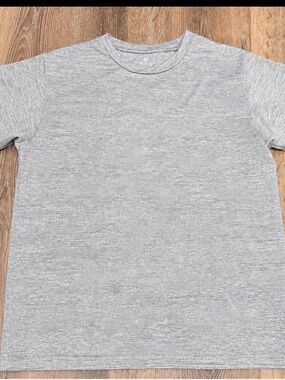 UNIQLO Boys Dry-EX Performance T-Shirt – Size 10/12 years